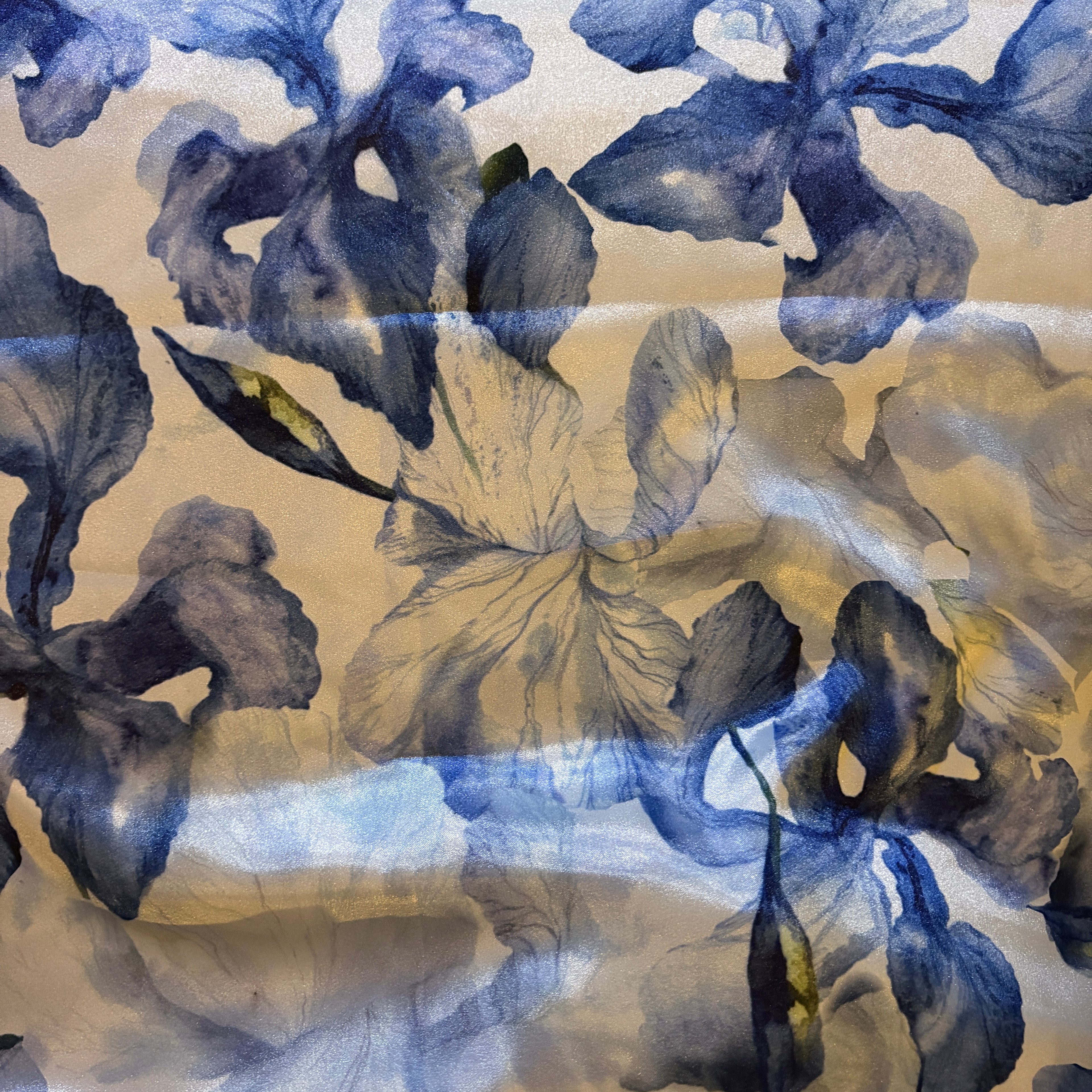 Iris Wild Rag